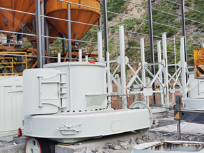 时产350-550吨花岗岩移动制砂机