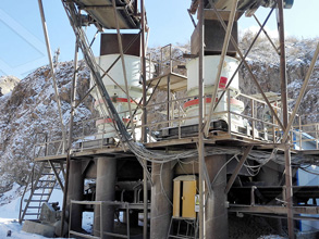 300目锰矿磨粉机设备,可以将锰矿加工成300目锰矿粉的设备